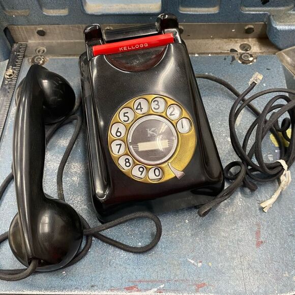 Vintage Kellogg Red Bar 1,000 Series, Bakelite Body Working Telephone Landline - Picture 2 of 8